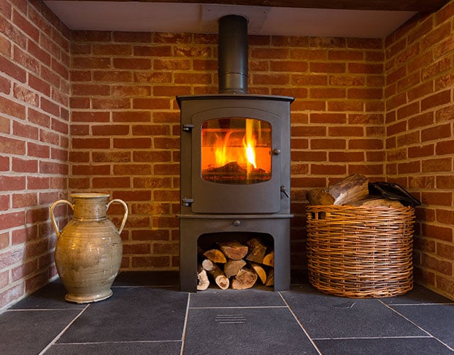 découvrez notre service d'installation de poêles à granulés à chartres. profitez d'un chauffage écologique et économique, avec des solutions adaptées à vos besoins. faites confiance à notre expertise pour un confort optimal dans votre maison.