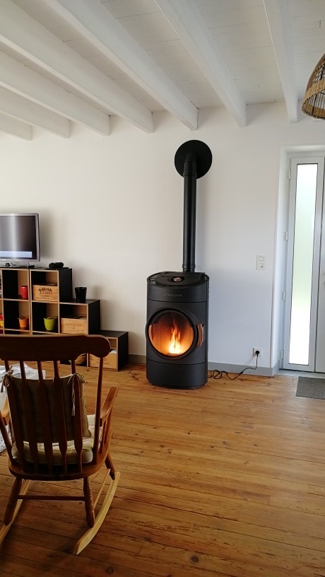découvrez nos services d'installation de poêles à granulés en vendée. profitez d'un chauffage écologique, économique et performant grâce à nos experts. contactez-nous pour un devis personnalisé!