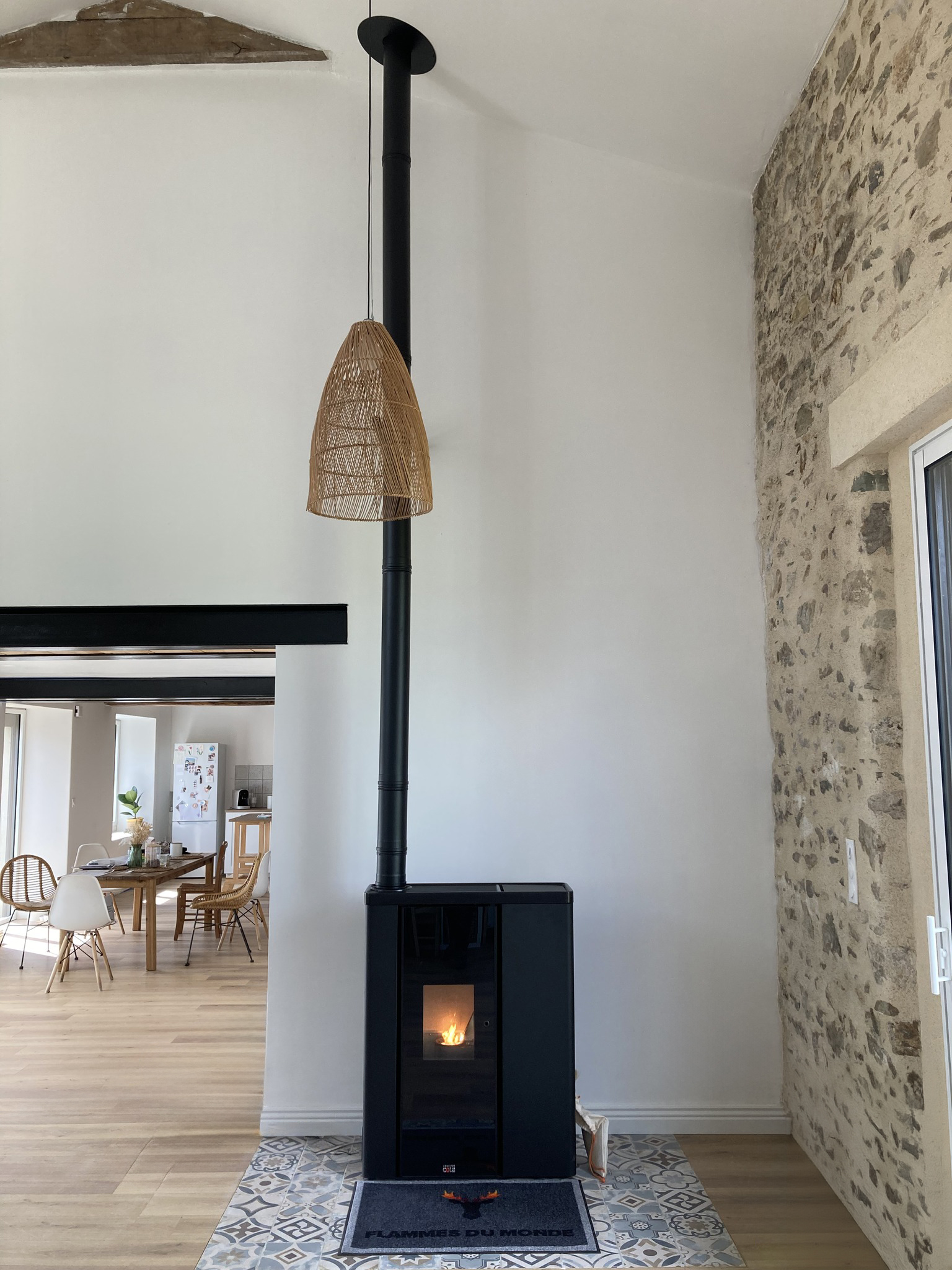 découvrez notre service d'installation de poêles à granulés en vendée. profitez d'une chaleur confortable et économique grâce à nos experts qualifiés, qui sauront vous conseiller sur les meilleures solutions adaptées à votre foyer. contactez-nous dès aujourd'hui pour un devis personnalisé !