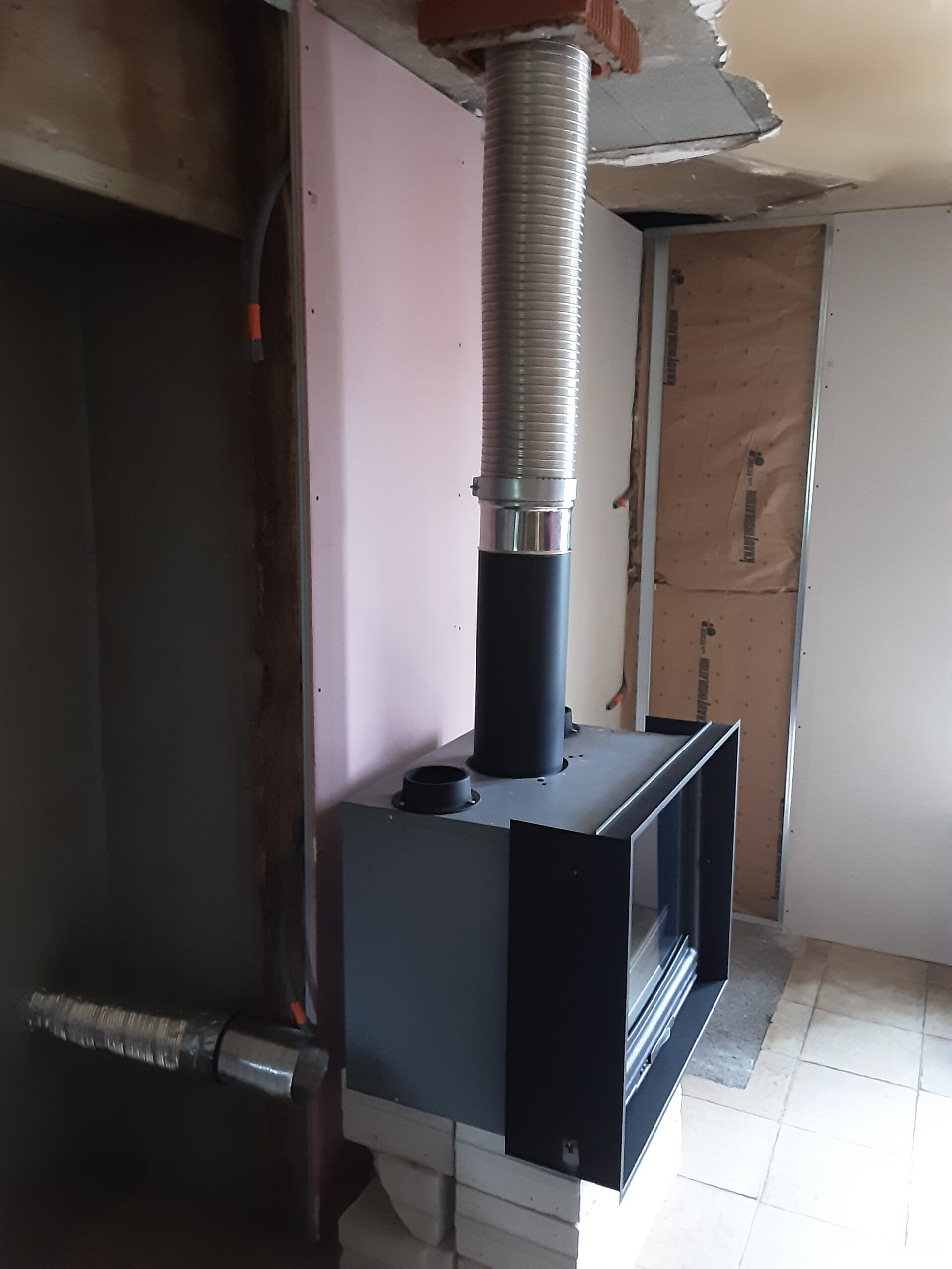 découvrez nos services d'installation de poêles à toulouse. profitez d'un chauffage efficace et chaleureux grâce à nos experts qualifiés. contactez-nous pour un devis personnalisé et transformez votre intérieur dès aujourd'hui !