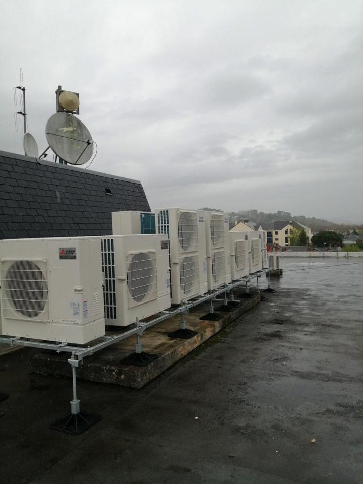 découvrez les meilleurs installateurs de pompes à chaleur à limoges. profitez d'une expertise locale pour optimiser votre confort thermique et réaliser des économies d'énergie. contactez-nous pour un devis personnalisé !