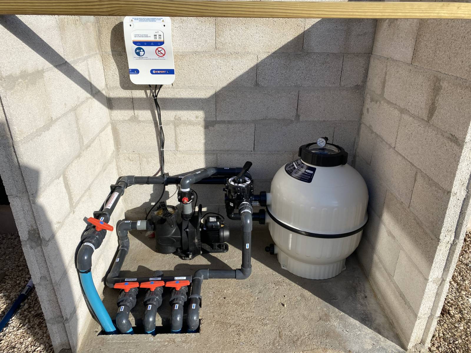 découvrez nos services d'installateur de pompes de piscine, spécialisés dans l'installation et l'entretien de systèmes de filtration performants pour garantir une eau propre et claire. profitez d'une expertise professionnelle pour optimiser le fonctionnement de votre piscine.