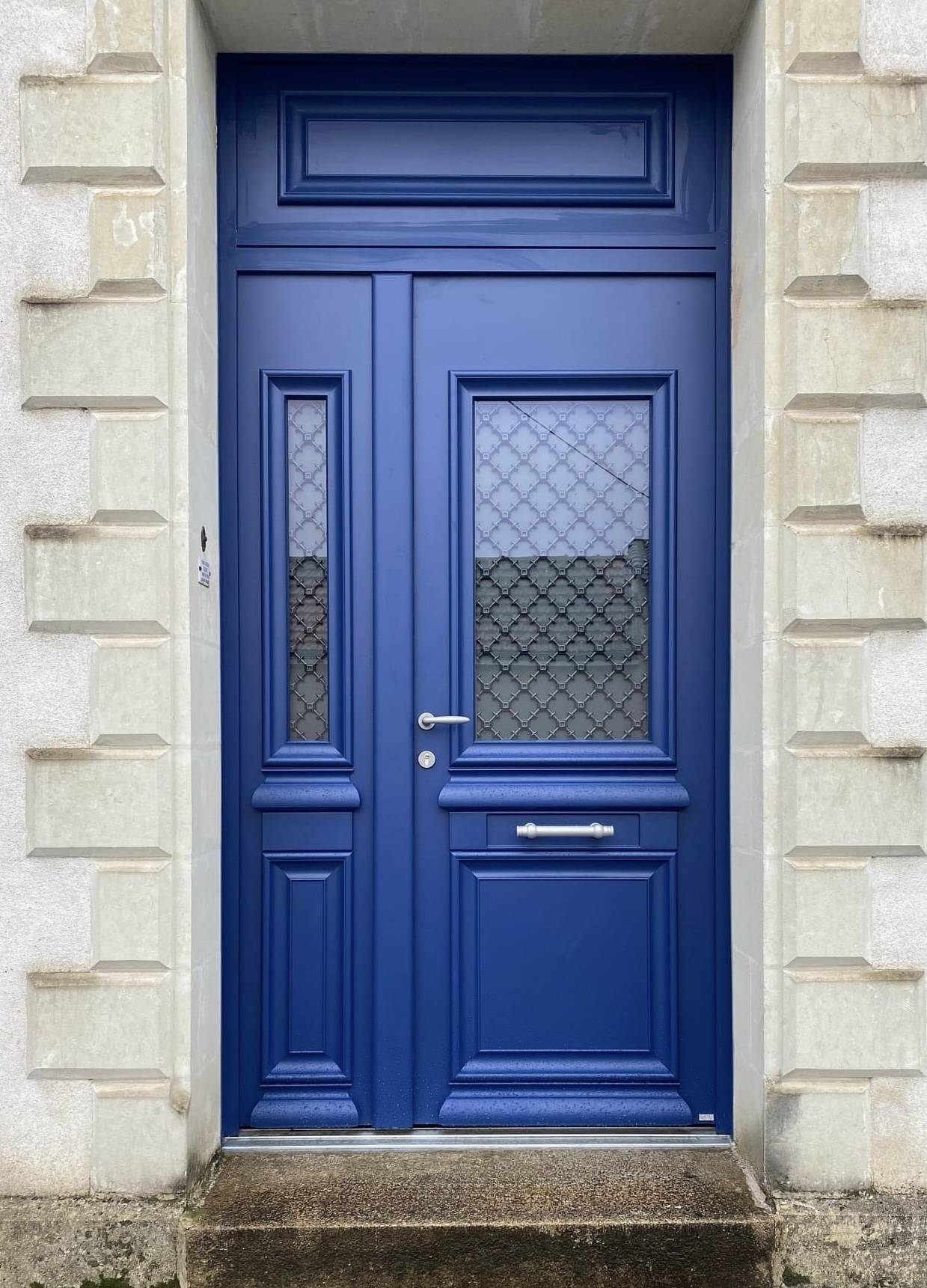 trouvez le meilleur installateur de porte près de chez vous pour garantir une installation professionnelle et sécurisée. profitez de nos services de qualité pour toutes vos portes, qu'elles soient intérieures ou extérieures. contactez-nous dès maintenant pour un devis gratuit !