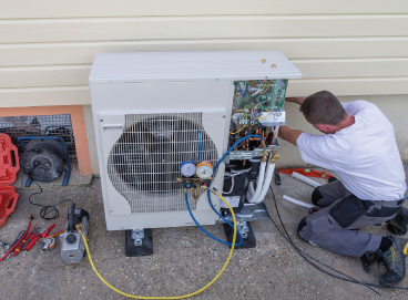 découvrez notre service d'installateur rge, garantissant des travaux de qualité et respectueux de l'environnement. profitez d'aides financières pour vos projets de rénovation énergétique, en faisant appel à des professionnels certifiés.