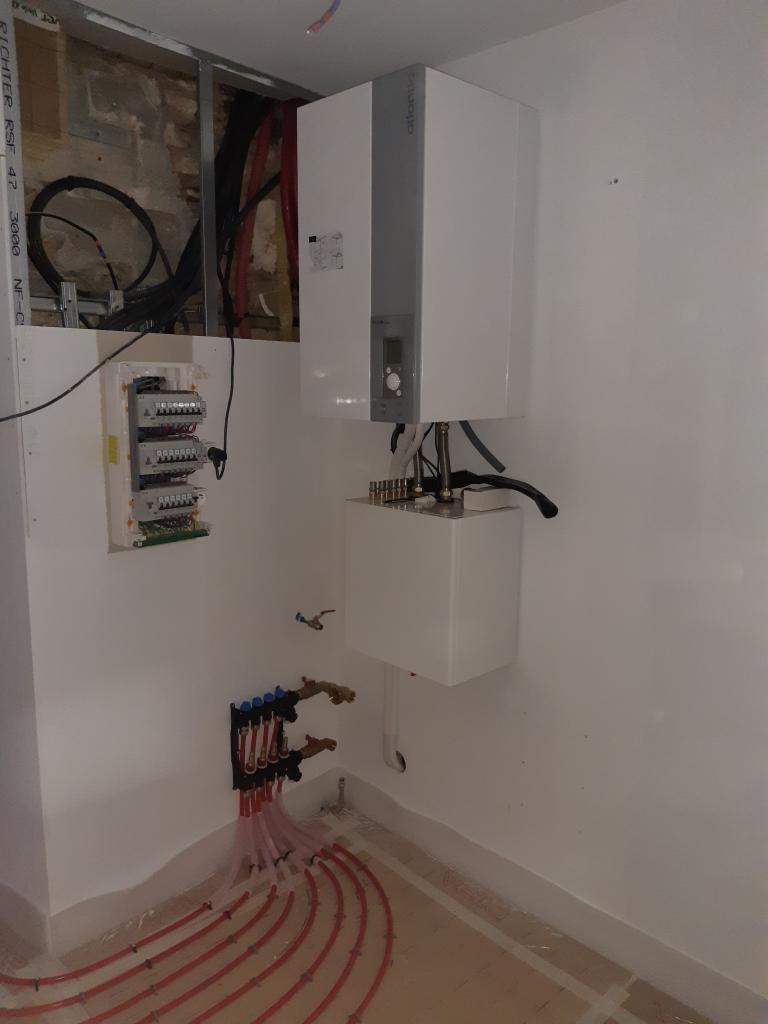 découvrez nos services d'installation de pompes à chaleur (pac) avec un installateur rge certifié. bénéficiez d'une expertise professionnelle pour une installation conforme aux normes et un meilleur rendement énergétique.