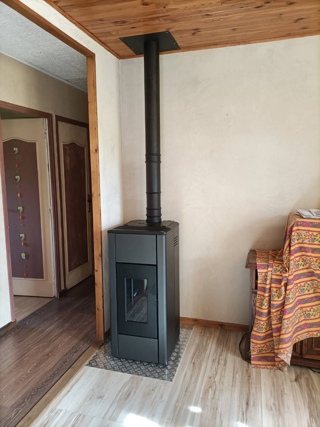 découvrez nos services d'installation de poêles à granulés certifiés rge, garantissant à la fois performance énergétique et respect de l'environnement. profitez d'un confort thermique optimal tout en bénéficiant d'aides financières grâce à notre expertise. contactez-nous pour une installation professionnelle et adaptée à vos besoins.