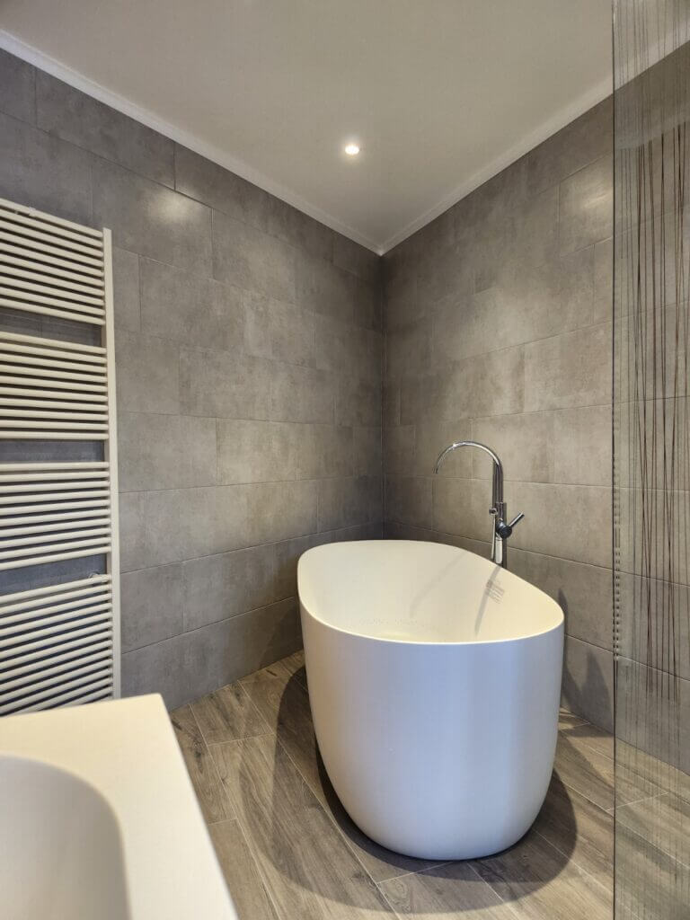 découvrez nos services d'installateur de bains dans le hainaut. profitez d'une installation professionnelle et sur mesure pour créer l'espace détente dont vous avez toujours rêvé. contactez-nous pour un devis gratuit et bénéficiez de conseils d'experts.