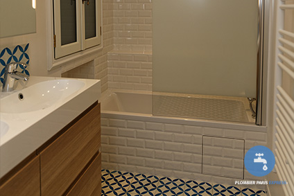 découvrez les services de notre installateur de salle de bain à paris, spécialisé dans la création d'espaces élégants et fonctionnels. profitez d'une expertise locale pour transformer votre salle de bain en un oasis de confort sur mesure.