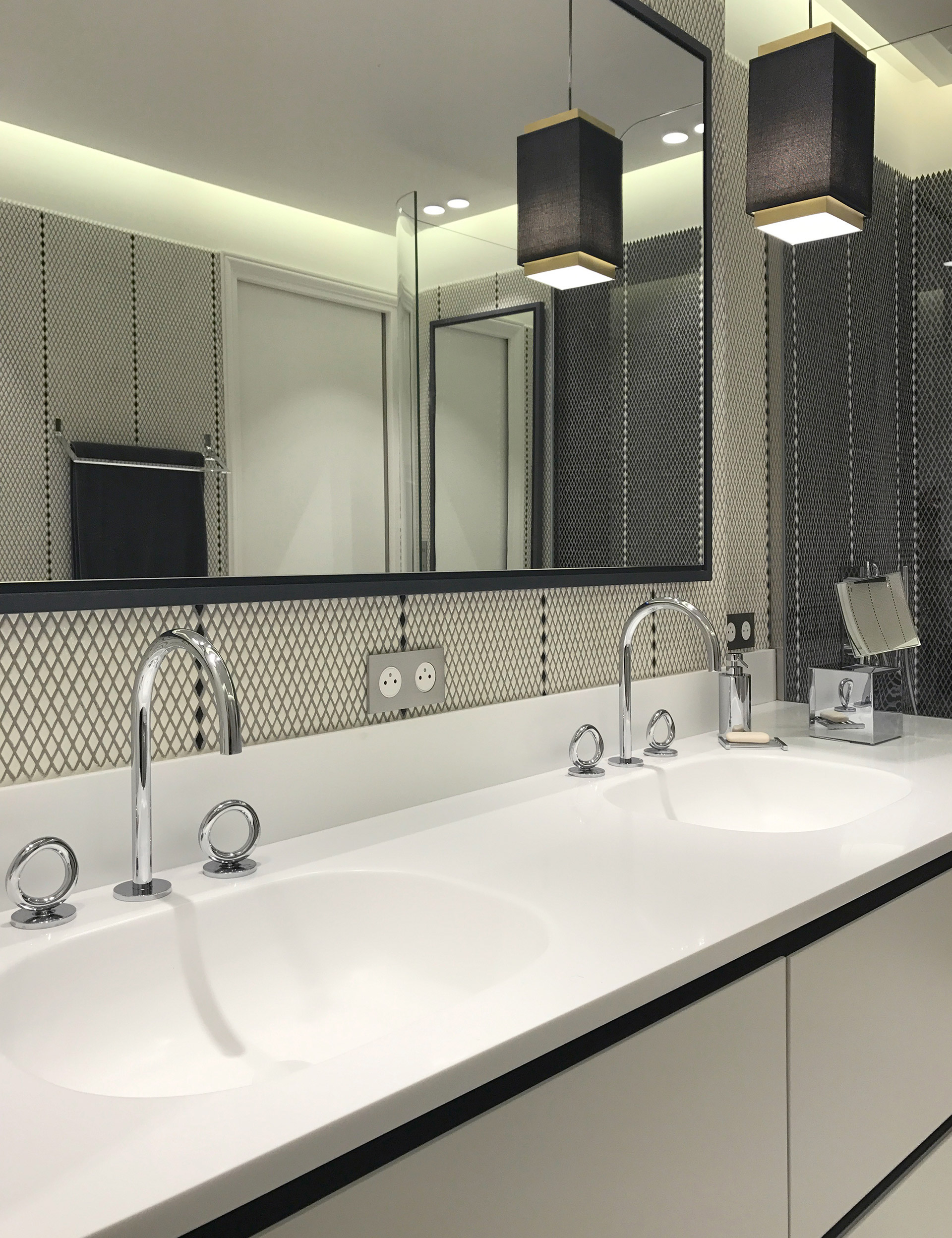 découvrez nos services d'installateur de salle de bain à paris. profitez d'une expertise professionnelle pour la conception et l'aménagement de votre espace bien-être, avec des solutions personnalisées et de qualité.