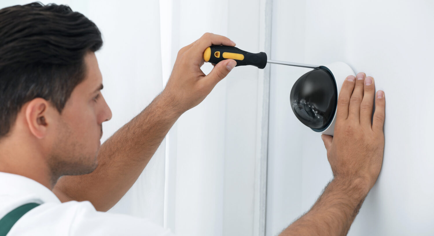 découvrez nos services d'installation de systèmes de sécurité professionnels. protégez votre domicile ou votre entreprise grâce à des solutions sur mesure et des experts qualifiés. votre sécurité est notre priorité.