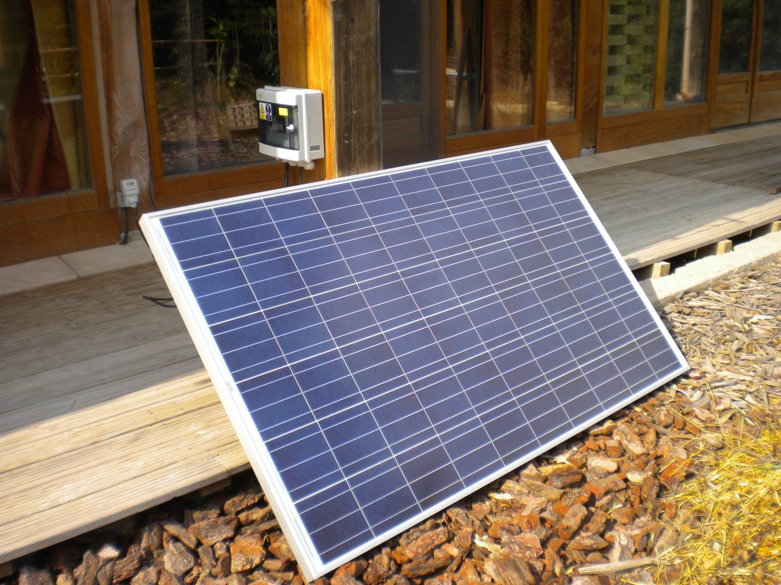 découvrez notre service d'installateur solaire dans le département 13. nous vous offrons des solutions énergétiques durables, adaptées à vos besoins, pour réduire vos factures d'électricité et contribuer à la protection de l'environnement.