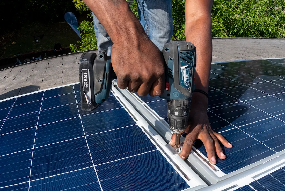 découvrez nos services d'installateur solaire pour une énergie propre et renouvelable. profitez d'une installation professionnelle et adaptée à vos besoins tout en réduisant votre empreinte carbone.