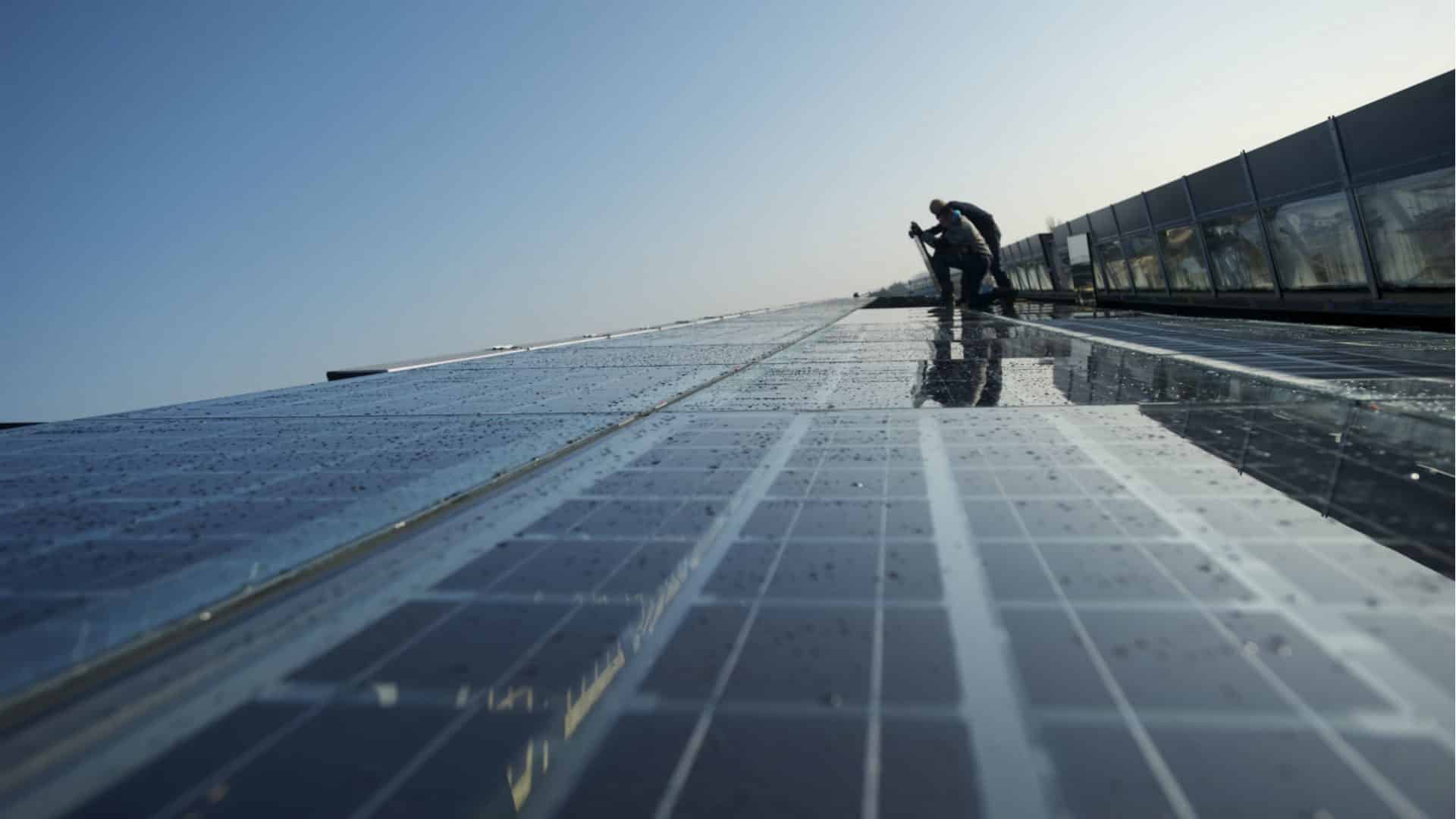 découvrez nos services d'installation de panneaux solaires en bretagne. profitez d'une énergie renouvelable, économisez sur vos factures et participez à la transition énergétique. contactez-nous pour un devis personnalisé !