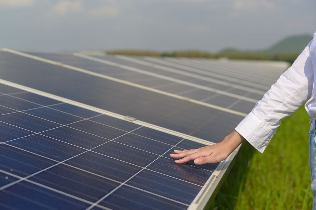 découvrez l'expertise d'un installateur solaire à perpignan pour une transition énergétique réussie. profitez d'installations photovoltaïques sur mesure, garantissant des économies d'énergie et un impact environnemental réduit.