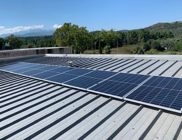 découvrez les services d'un installateur solaire à perpignan, spécialisé dans la mise en place de solutions énergétiques renouvelables. profitez d'une énergie propre et économique tout en réduisant votre empreinte carbone. contactez-nous pour un devis personnalisé et transformez votre habitation avec des panneaux solaires de qualité.