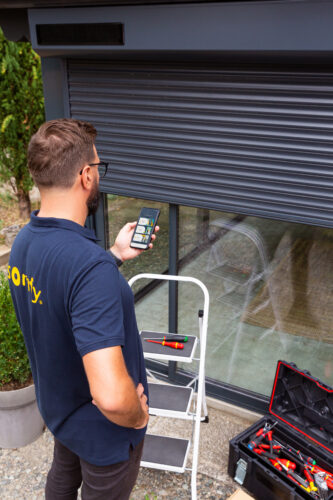 découvrez nos services d'installation somfy, experts en motorisation de volets, stores et rideaux. profitez de solutions personnalisées pour améliorer votre confort et sécurité à domicile.