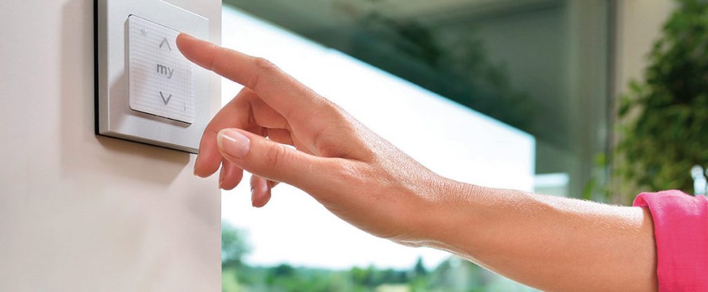 découvrez nos services d'installation somfy pour automatiser vos volets, stores et équipements connectés. profitez d'un confort optimal et d'une sécurité renforcée grâce à notre expertise.