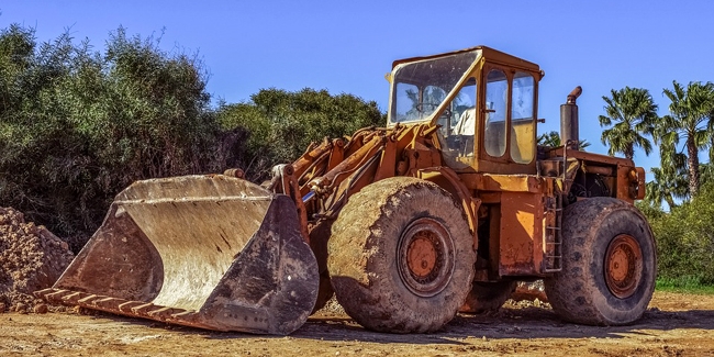 découvrez le métier de terrassier : expert en préparation des terrains, excavation et aménagement, il joue un rôle clé dans la construction. apprenez-en plus sur ses compétences, ses outils et son importance dans les projets de bâtiment.