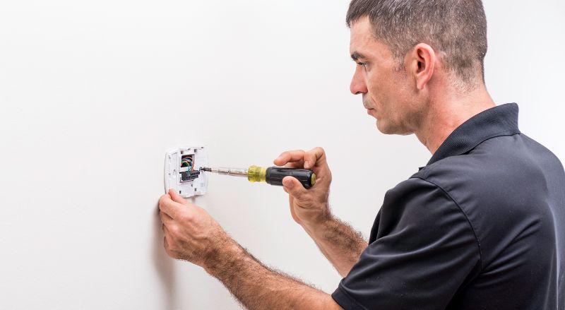 découvrez nos services d'installation de thermostats pour optimiser le confort de votre intérieur. notre équipe d'experts vous garantit une installation rapide et efficace, adaptés à vos besoins spécifiques. profitez d'une température idéale tout en réduisant votre consommation d'énergie.