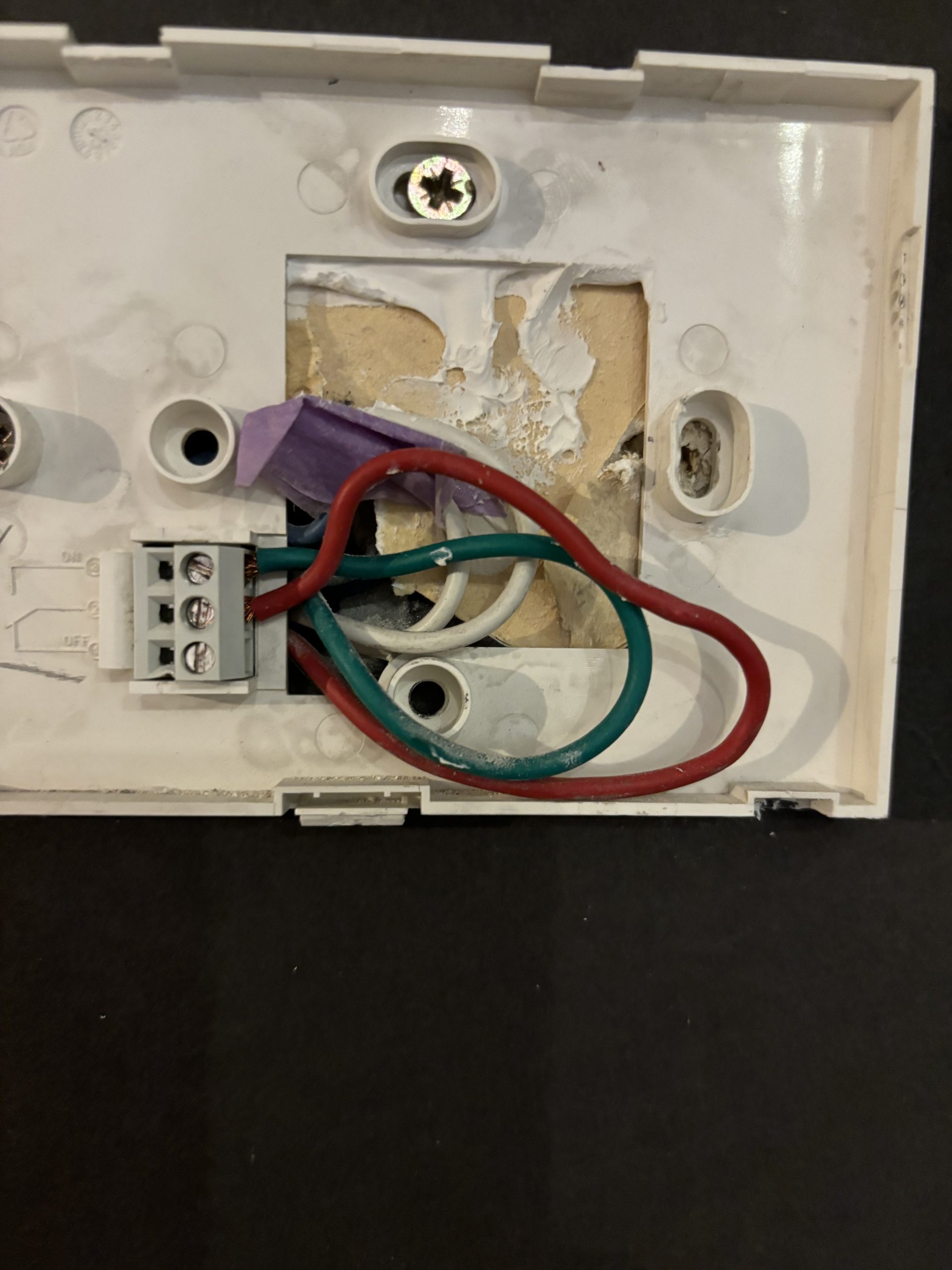 découvrez notre service d'installation de thermostats, qui vous permet d'optimiser le confort de votre intérieur tout en réduisant vos factures d'énergie. profitez d'une expertise professionnelle pour choisir le thermostat adapté à vos besoins.