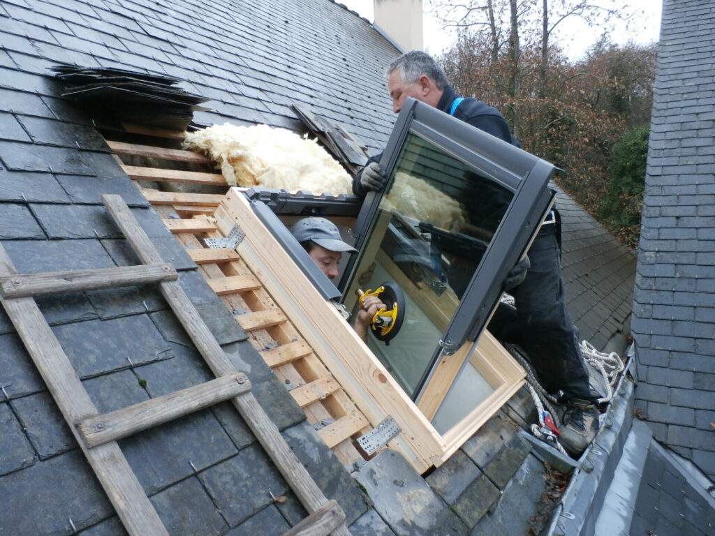 découvrez nos services d'installation de fenêtres de toit velux, alliant expertise et qualité. transformez votre espace avec lumière naturelle et ventilation optimale grâce à nos installateurs certifiés. contactez-nous pour un devis personnalisé!