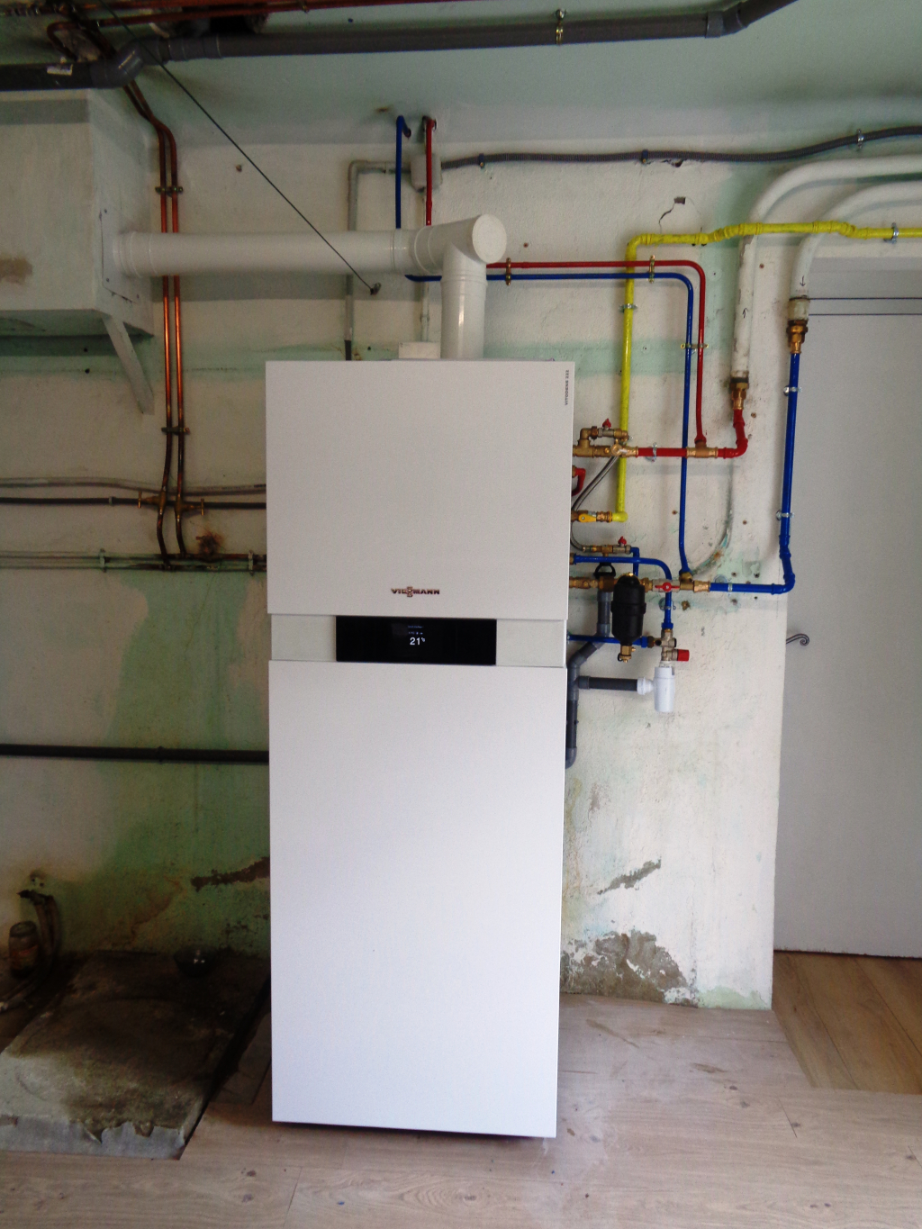 découvrez les services professionnels d'un installateur viessmann, spécialiste en systèmes de chauffage et de climatisation. optimisez votre confort énergétique avec nos solutions sur mesure et bénéficiez d'une installation de qualité garantissant efficacité et performance.