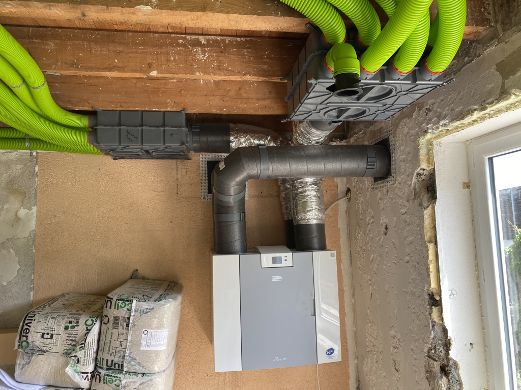 découvrez notre service d'installateur vmc rge, spécialisé dans l'installation de ventilations mécaniques contrôlées certifiées. profitez d'une expertise reconnue pour améliorer la qualité de l'air de votre intérieur tout en bénéficiant d'aides financières. contactez-nous pour un devis personnalisé !