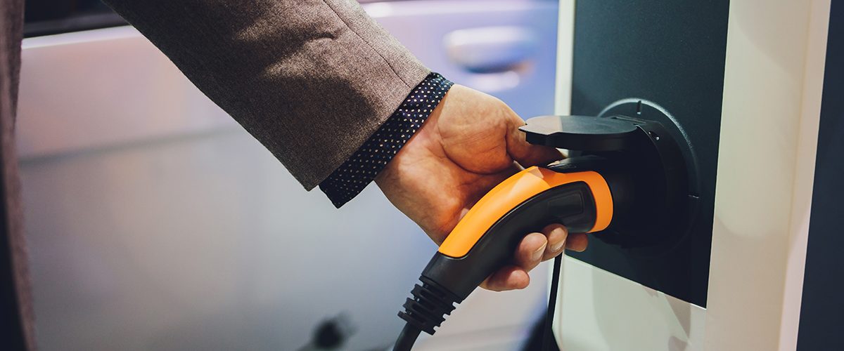 découvrez nos services d'installation de wallbox pour véhicules électriques. profitez d'une solution de recharge pratique et efficace à domicile, avec des experts qualifiés pour une installation sécurisée et rapide.