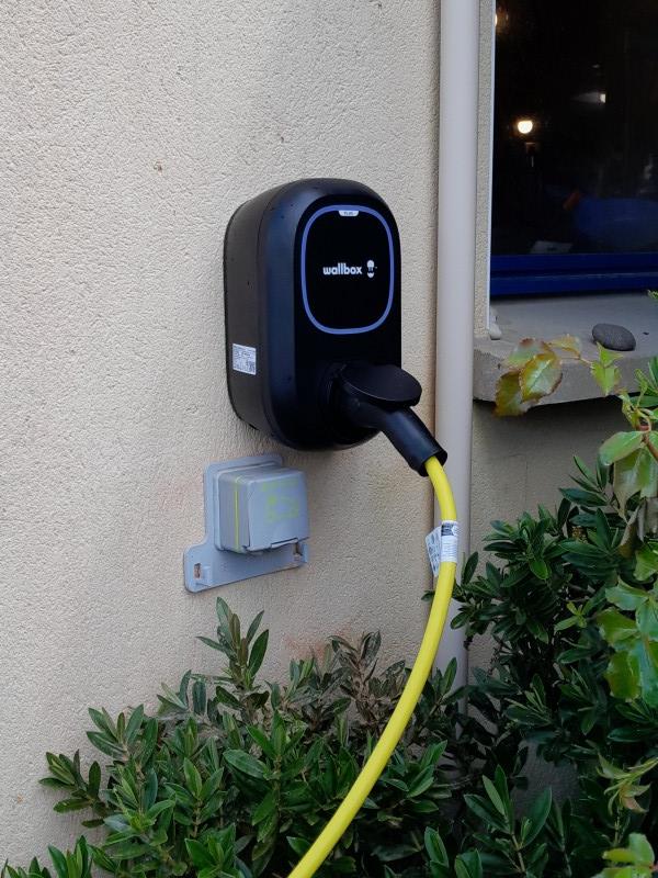 besoin d'un installateur wallbox en belgique ? découvrez nos services professionnels pour l'installation de bornes de recharge pour véhicules électriques. une solution rapide, fiable et adaptée à vos besoins.