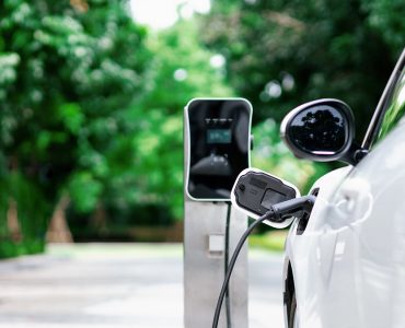 vous recherchez un installateur de wallbox à bordeaux ? faites confiance à notre expertise pour l'installation de bornes de recharge pour véhicules électriques, garantissant sécurité et performance. contactez-nous pour un service sur mesure adapté à vos besoins !