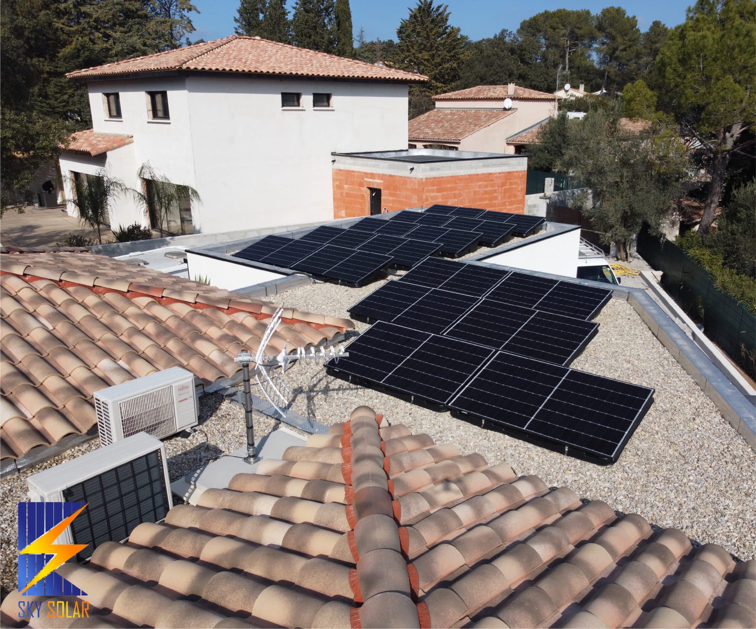 découvrez les meilleurs installateurs de panneaux photovoltaïques à montpellier. profitez d'une énergie renouvelable et durable grâce à nos experts pour optimiser votre autonomie énergétique. demandez un devis personnalisé dès aujourd'hui !