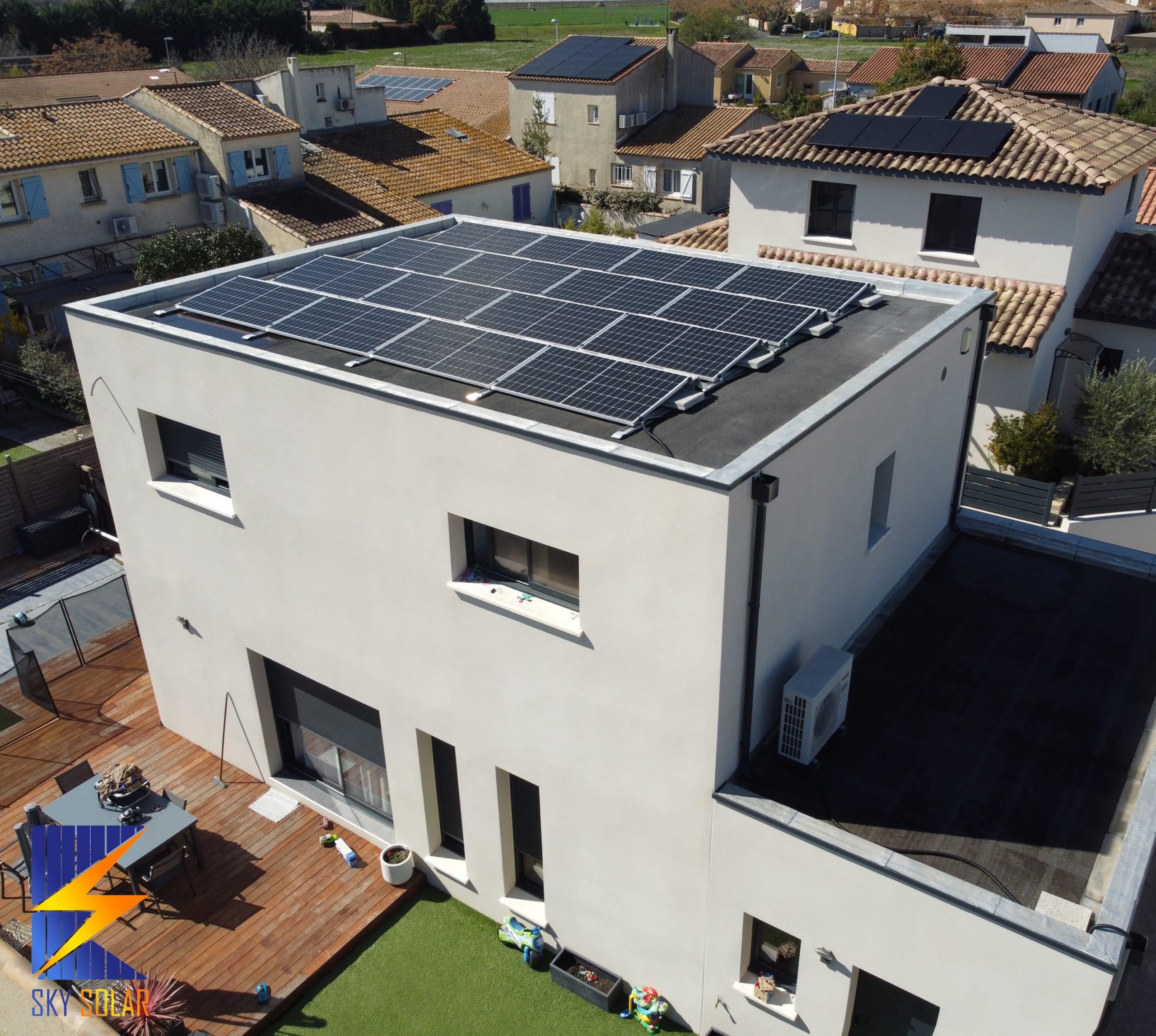 découvrez les meilleurs installateurs de panneaux photovoltaïques à montpellier. optimisez votre consommation d'énergie et réduisez votre empreinte carbone grâce à des experts locaux qualifiés, offrant des solutions personnalisées pour tous vos besoins en énergie renouvelable.