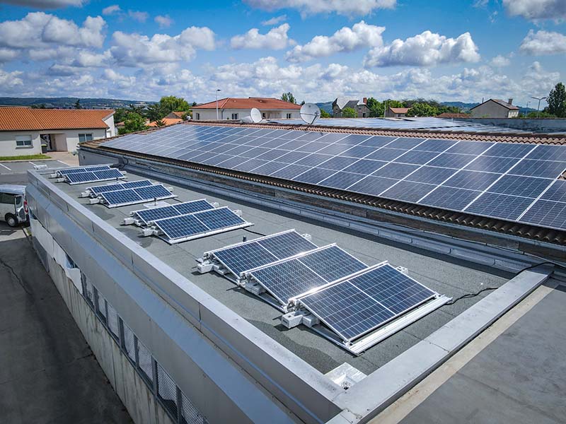 découvrez les meilleurs installateurs photovoltaïques dans l'allier pour transformer votre énergie. profitez d'une expertise locale, de solutions personnalisées et d'un accompagnement professionnel pour vos projets d'énergie renouvelable. optez pour une installation de panneaux solaires efficace et durable.