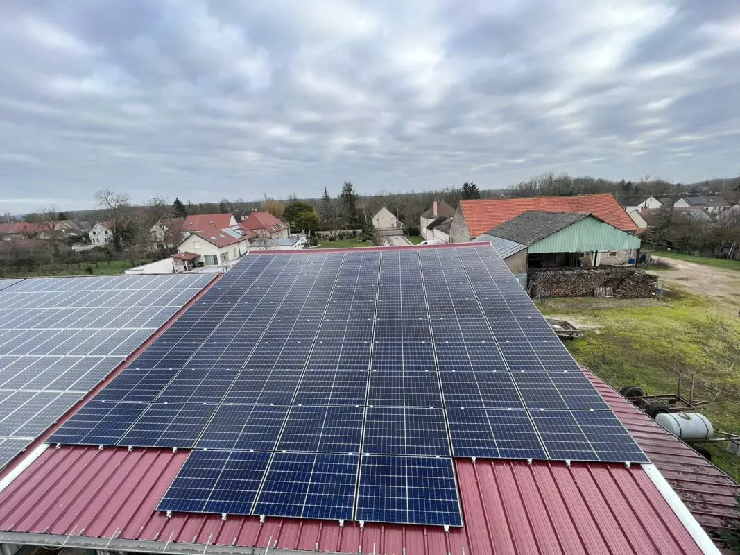 découvrez notre service d'installation de systèmes photovoltaïques de 3 kwc, une solution durable pour produire votre propre électricité et réduire votre facture énergétique. profitez d'une énergie propre et économisez tout en préservant l'environnement.