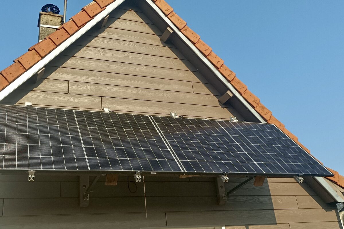 découvrez nos offres d'installation photovoltaïque en mai, idéales pour optimiser votre consommation d'énergie. profitez de tarifs avantageux et d'un accompagnement personnalisé pour transformer votre toit en une source d'énergie renouvelable.