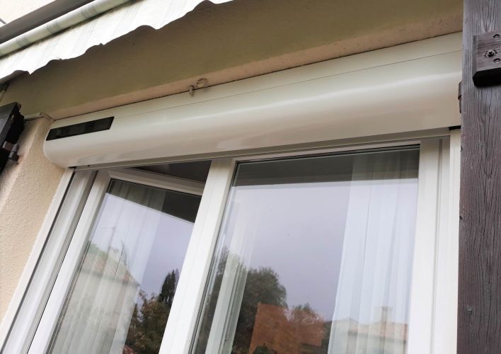 découvrez nos services d'installation de volets sur mesure pour améliorer la sécurité et l'esthétique de votre maison. profitez d'une large gamme de styles et matériaux adaptés à vos besoins et bénéficiez d'une installation professionnelle et rapide. contactez-nous dès maintenant pour un devis personnalisé!