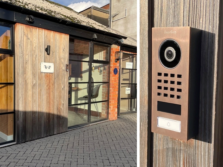 découvrez comment installer doorbird, le système de vidéo par interphone intelligent. suivez notre guide étape par étape pour une installation facile et rapide de votre solution de sécurité moderne.