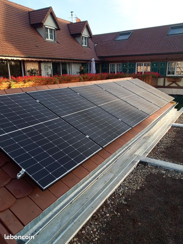 découvrez notre kit solaire pour maison, la solution idéale pour produire votre propre énergie propre. économisez sur vos factures d'électricité tout en réduisant votre empreinte carbone grâce à une installation simple et efficace. transformez votre habitation en une éco-responsable avec un kit adapté à vos besoins.