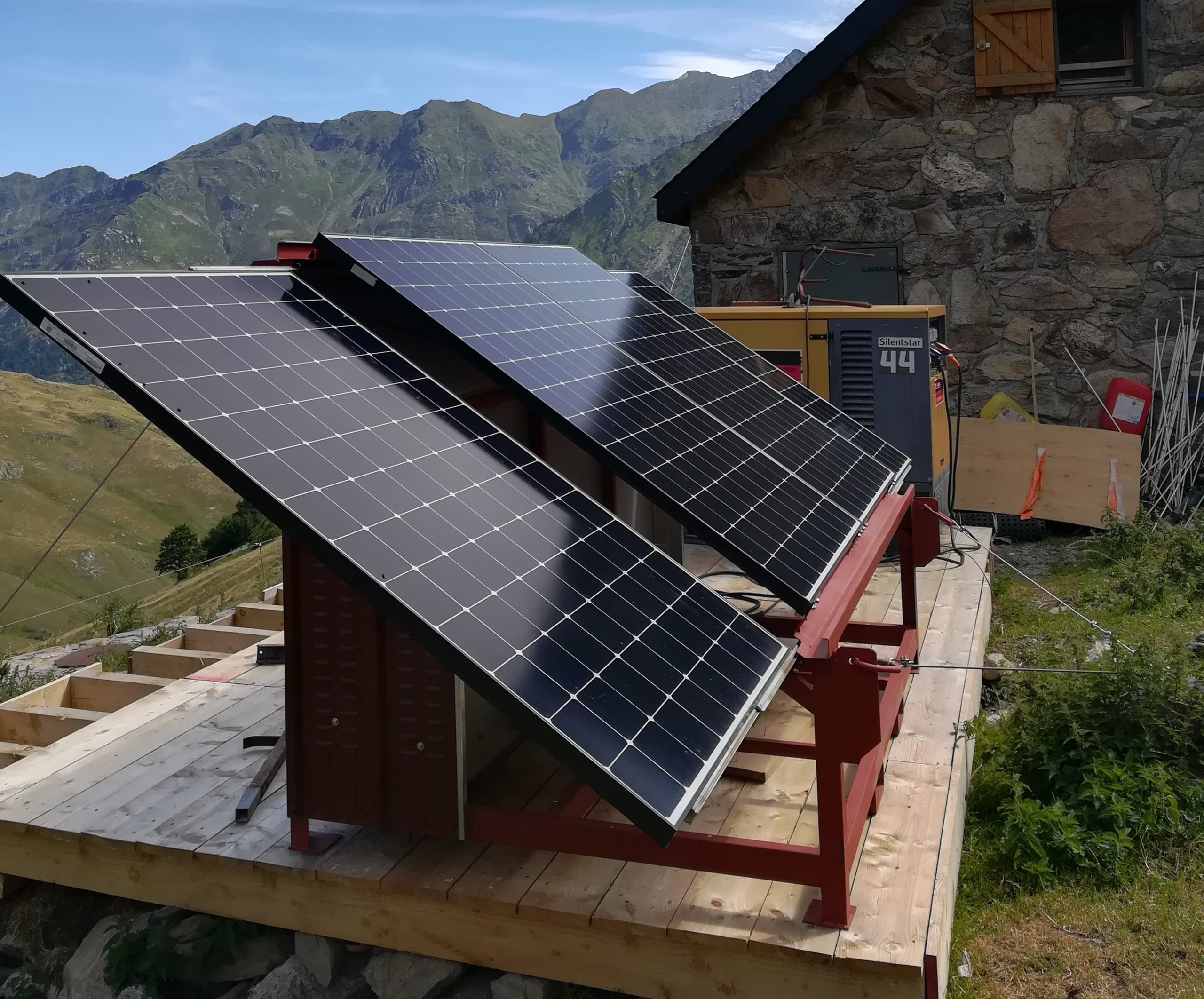 découvrez notre kit solaire maison, la solution idéale pour produire votre propre énergie verte. facile à installer et économique, ce kit vous permet de réduire vos factures d'électricité tout en contribuant à la protection de l'environnement.