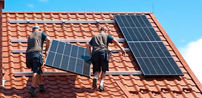 découvrez une maison photovoltaïque, une solution écologique et économique pour produire votre propre électricité grâce à l'énergie solaire. optez pour une habitation moderne et durable qui allie confort, autonomie énergétique et respect de l'environnement.