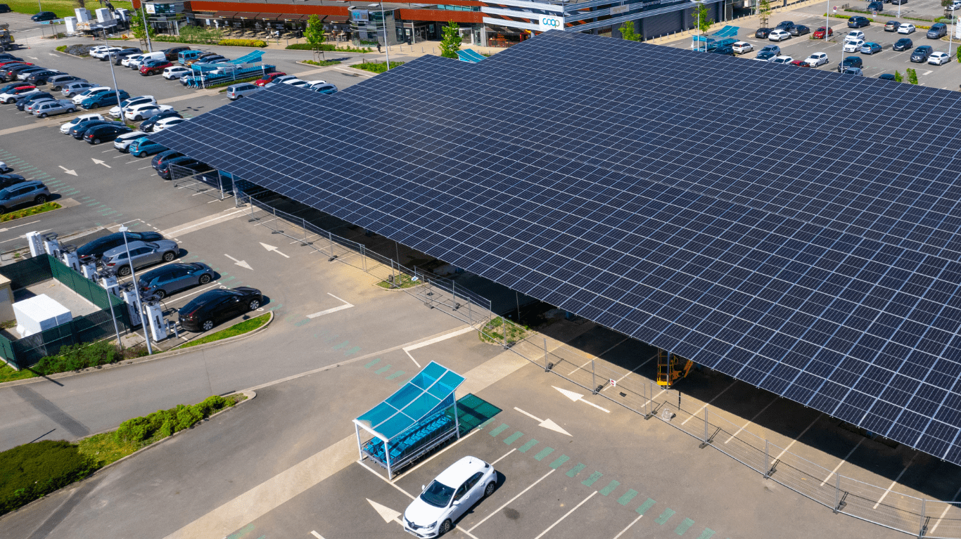 découvrez l'ombrière solaire, une solution innovante pour protéger vos véhicules tout en générant de l'énergie renouvelable. alliant design moderne et efficacité énergétique, cet abri photovoltaïque est parfait pour les parkings, jardins et espaces publics. profitez d'une alternative écologique tout en réduisant vos coûts énergétiques.