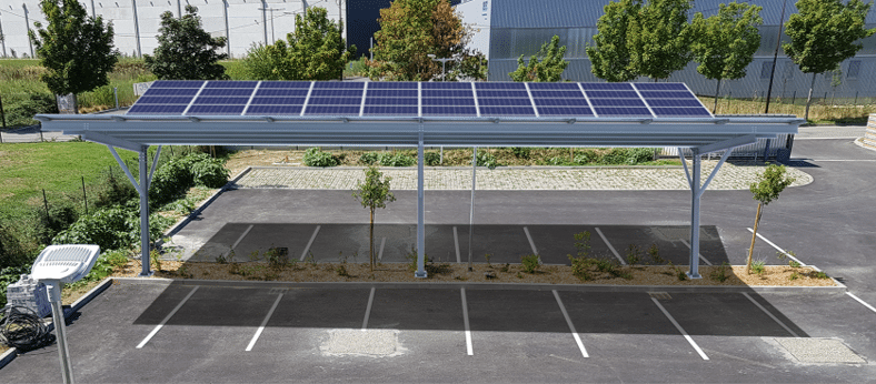 découvrez l'ombrière solaire, une solution innovante et écologique pour protéger votre véhicule tout en produisant de l'énergie renouvelable. alliez confort et respect de l'environnement avec cette structure design, idéale pour les parkings publics et privés.