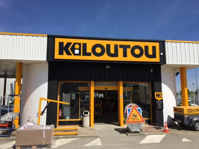 découvrez oscaro à chambéry, votre expert en pièces auto et accessoires. profitez de conseils personnalisés, d'une large sélection de produits de qualité et d'une livraison rapide pour entretenir votre véhicule en toute sérénité.