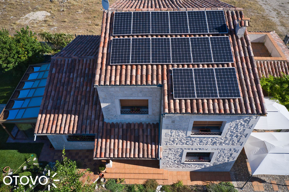 découvrez otovo solaire, votre expert en solutions photovoltaïques sur mesure. profitez d'énergies renouvelables pour réduire vos factures et contribuer à un avenir durable. faites le choix de la transition énergétique avec nos installations solaires adaptées à vos besoins.
