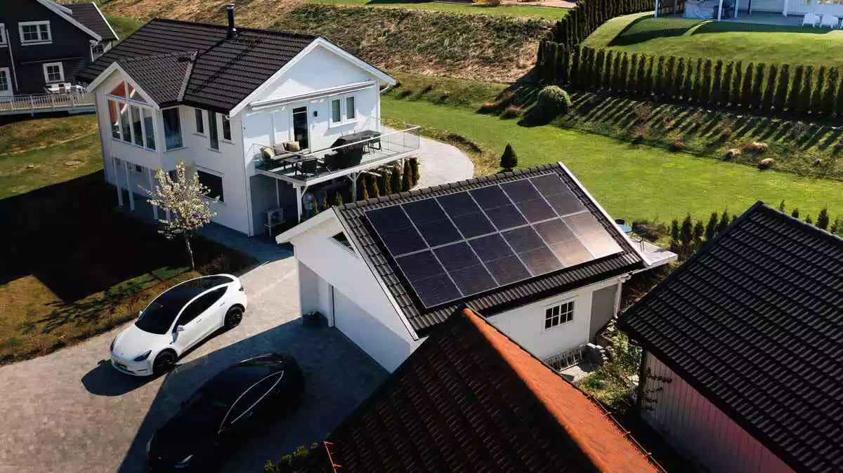découvrez comment l'association d'un panneau photovoltaïque et d'une batterie peut transformer votre consommation d'énergie. cet investissement rentable vous permet de diminuer vos factures, de produire votre propre électricité et de contribuer à une planète plus verte.
