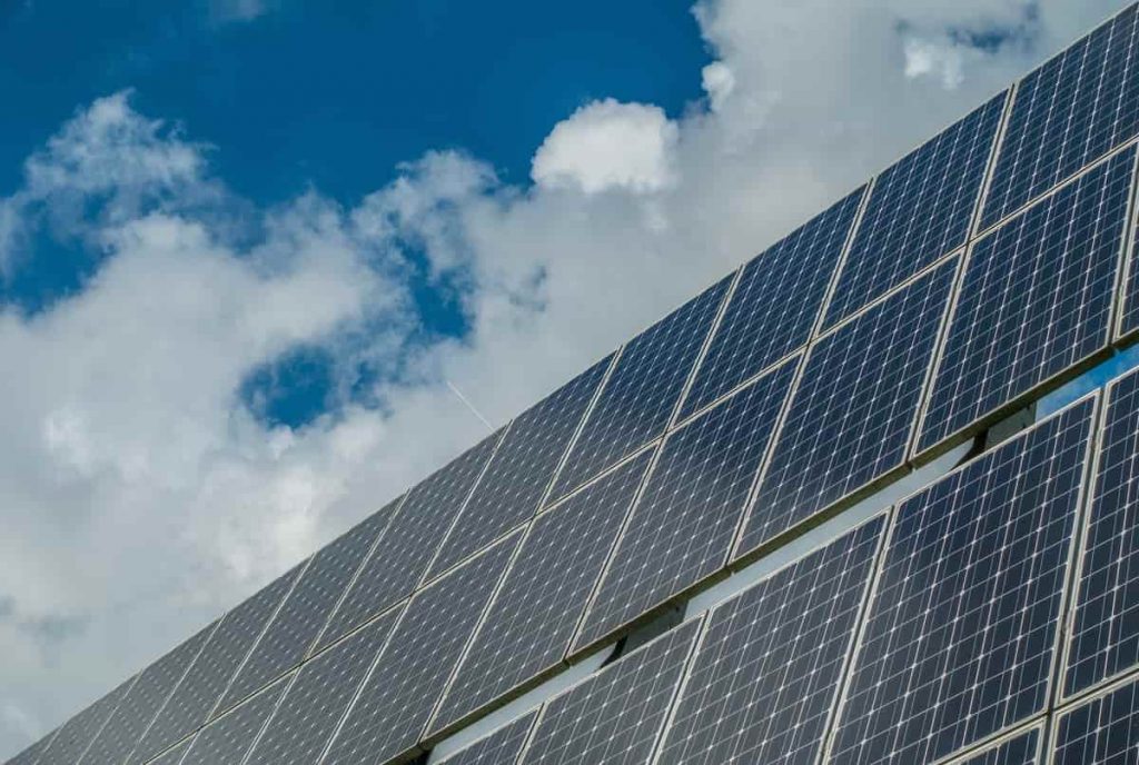 découvrez nos panneaux photovoltaïques haute performance qui maximisent la production d'énergie renouvelable. idéaux pour réduire vos factures d'électricité et contribuer à la transition énergétique, nos solutions s'adaptent à tous vos besoins.