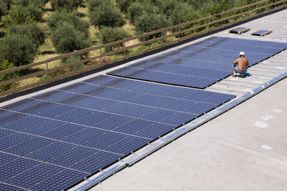 découvrez les avantages des panneaux solaires au sol pour maximiser votre production d'énergie renouvelable. apprenez comment cette solution durable peut réduire vos factures d'électricité tout en respectant l'environnement.