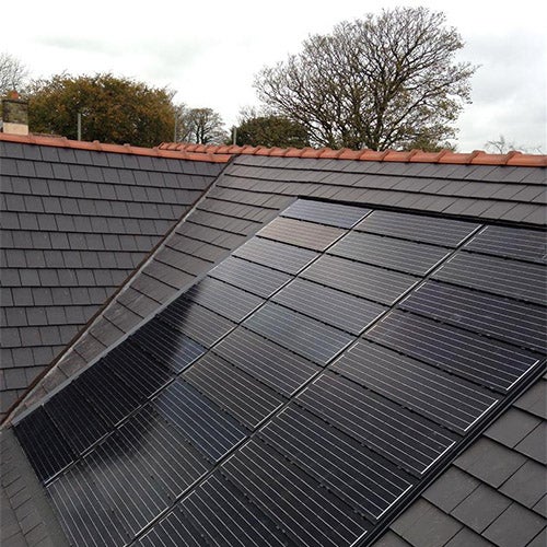 découvrez les panneaux solaires tuile, une solution innovante et esthétique qui intègre harmonieusement la production d'énergie renouvelable dans votre toiture. optez pour une alternative efficace et discrète pour réduire votre facture d'électricité tout en valorisant votre maison.