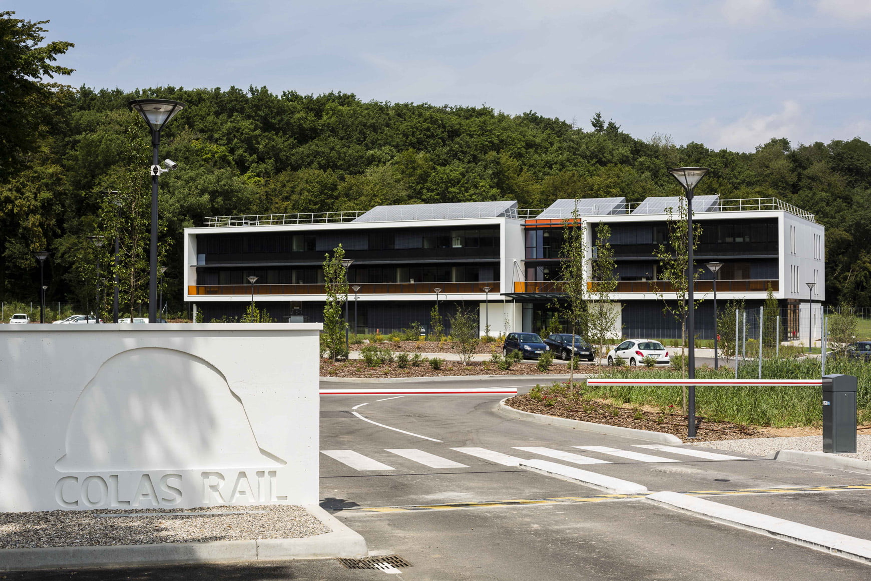 découvrez nos solutions de panneaux photovoltaïques à saint-quentin-fallavier. profitez de l'énergie solaire pour réduire vos factures d'électricité, tout en contribuant à un avenir durable. contactez nos experts pour une installation sur mesure qui répond à vos besoins.