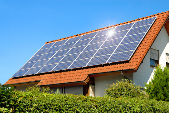 découvrez comment investir dans des panneaux photovoltaïques peut non seulement réduire votre empreinte carbone, mais aussi générer des économies sur vos factures d'électricité. informez-vous sur les avantages fiscaux, les technologies émergentes et les meilleures pratiques pour maximiser votre retour sur investissement.